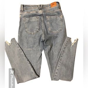 Zara Jeans